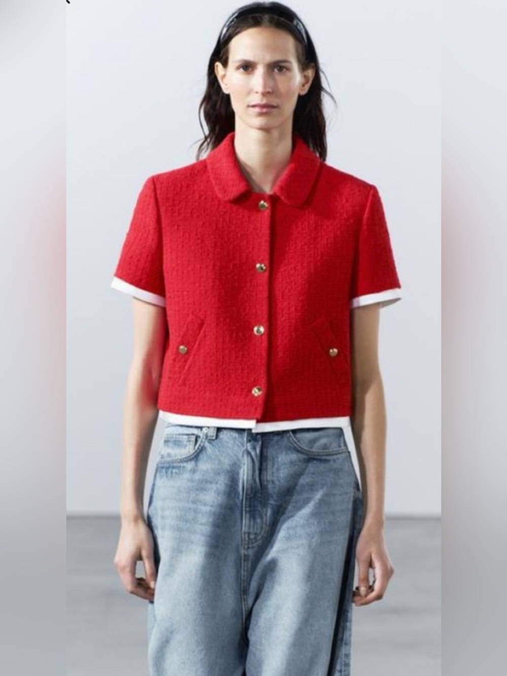 Brand new , trendy knit red/ white short sleeve jacket/ cardigan, size XL❤️